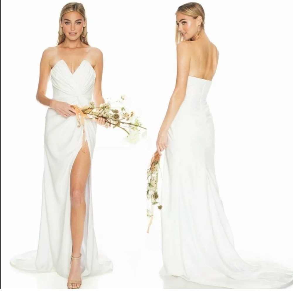 NOEL AND JEAN BY KATIE MAY Wisteria Strapless
Trumpet Wedding Dress Small
